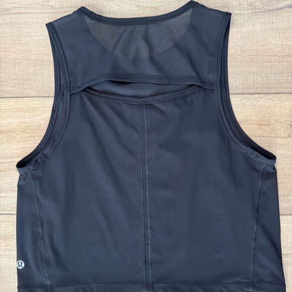Lululemon Mesh Vent Tank black Women’s Top 2 athletic cropped shirt - Picture 3 of 4